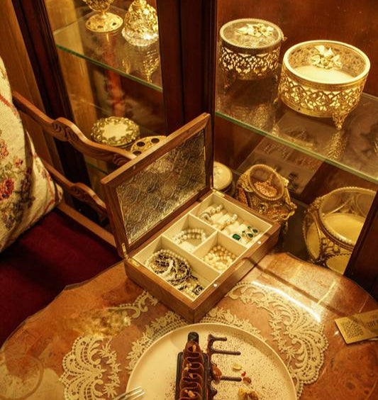 Antik Smykkeskrin I Glas