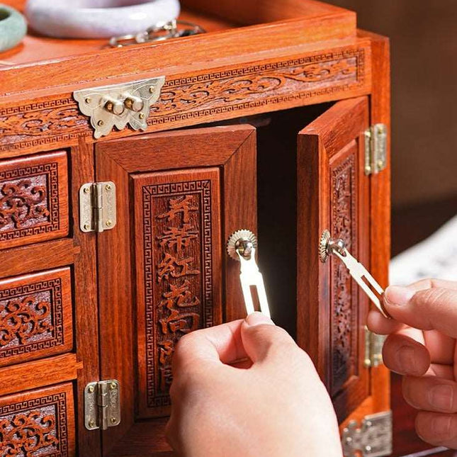 Kinesisk Smykkeskrin I Træ